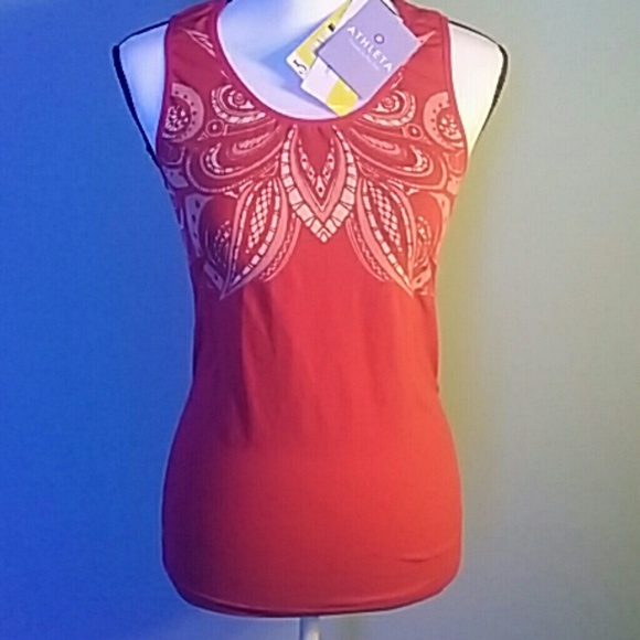 Athleta Tops - Athleta NWT medium stride top red with ruching